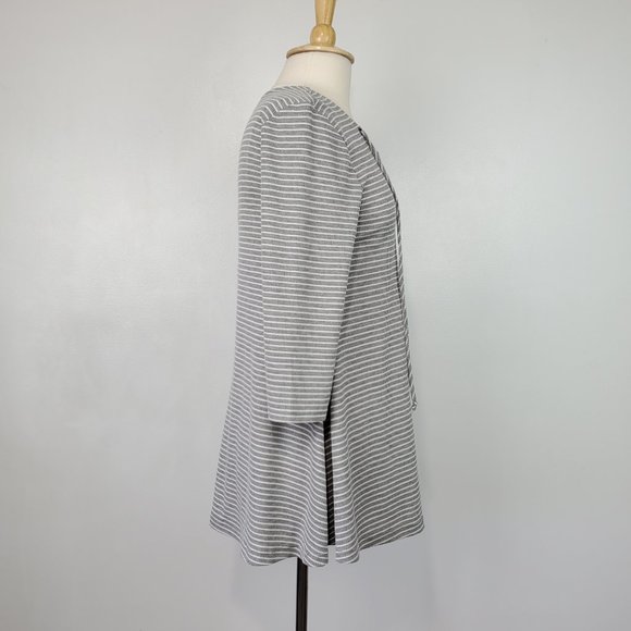 Hannah Gray White Striped Waffle Knit Grommet Lace-Up V-Neck Casual Top Size M - Picture 5 of 8